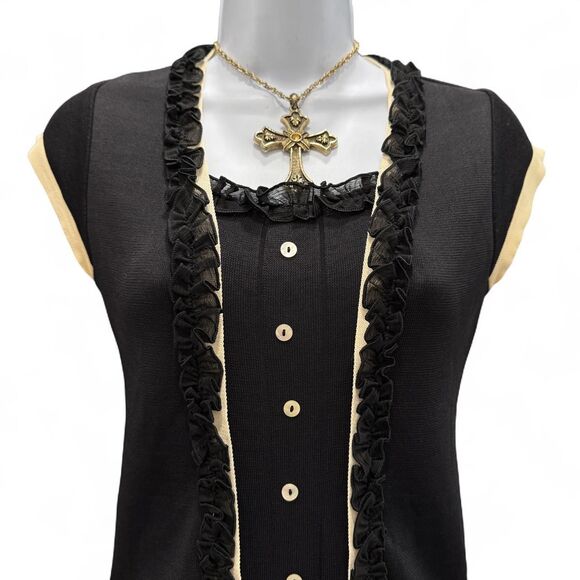 PLUMAGE Korea Knit Ruffle Trim Top Gothic Lolita Coquette Style Black Cream - Picture 4 of 8